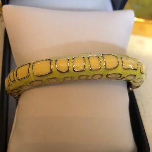 Adorable Yellow & silver giraffe print bracelet